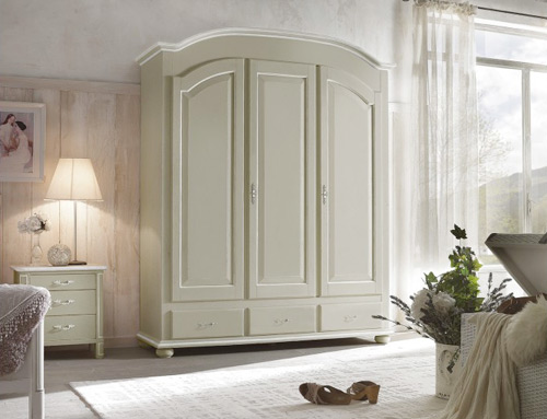 Armadio in stile Shabby Chic