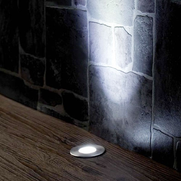 Faretti da incasso per illuminare lesterno della casa Illuminazione casa esterno